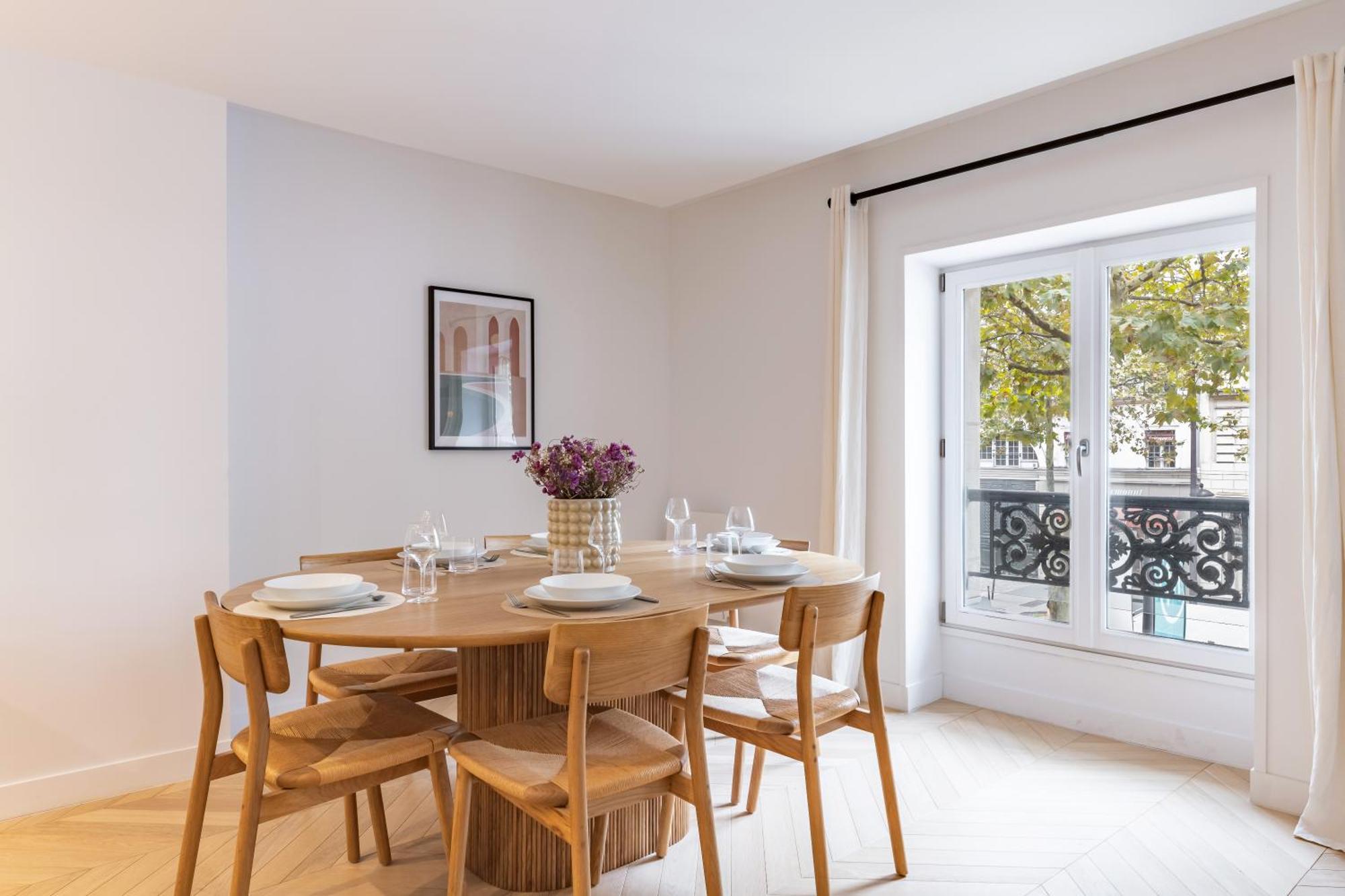 Appartement Brand New 3 Bedrooms Facing Madeleine/st Honore Paris